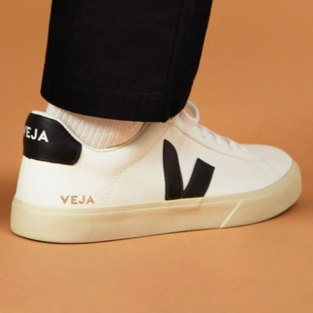 Veja Campo Chromefree Leather Black / White Sneakers